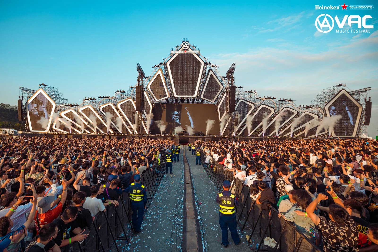 Adamson’s Vergence Group Series Debuts at Vision and Colour Music Festival